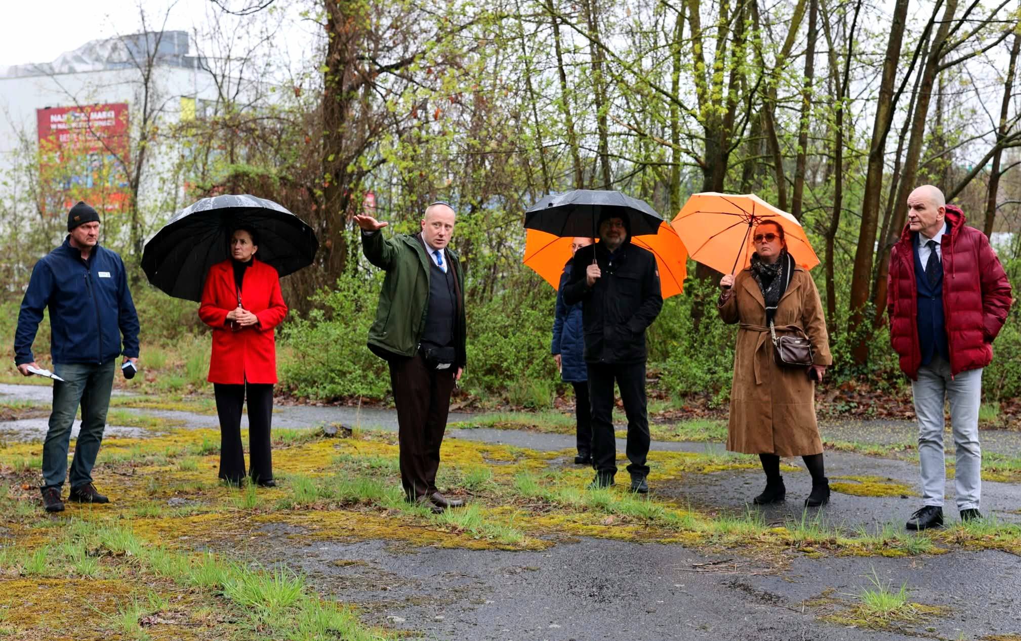 Na najstarszym cmentarzu żydowskim w Polsce